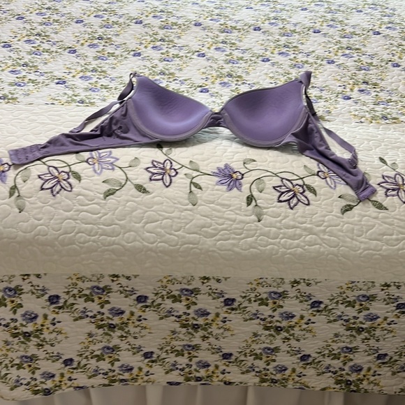 Unused Lilly of France Push Up Bra - Picture 3 of 3